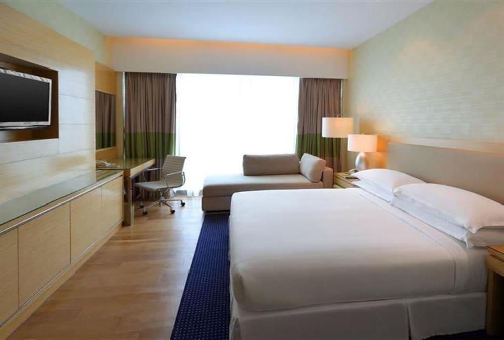 Hotel Four Points By Sheraton Kuching Exterior foto