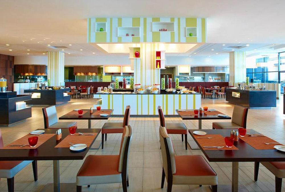 Hotel Four Points By Sheraton Kuching Exterior foto