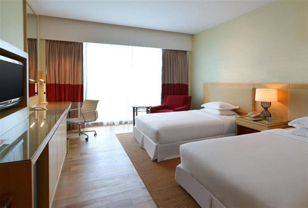 Hotel Four Points By Sheraton Kuching Exterior foto
