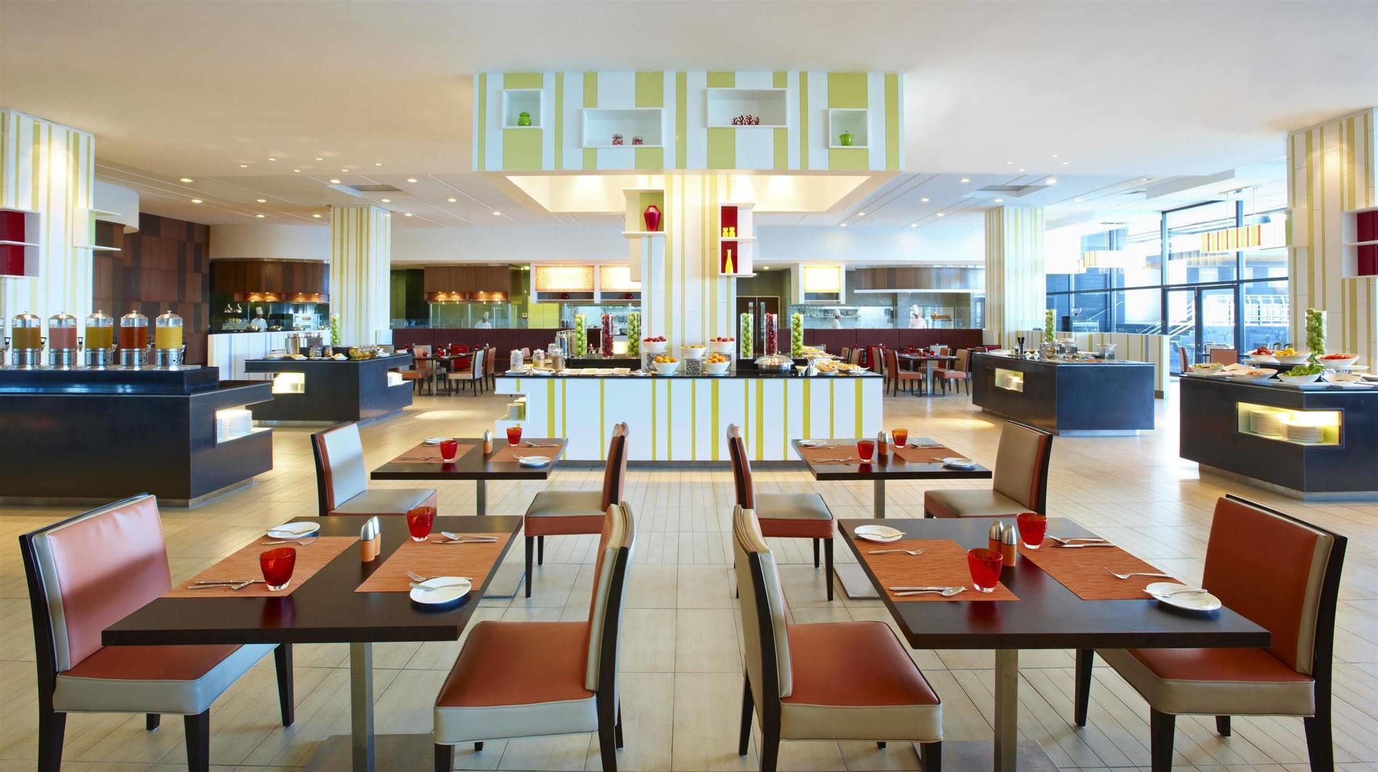 Hotel Four Points By Sheraton Kuching Exterior foto