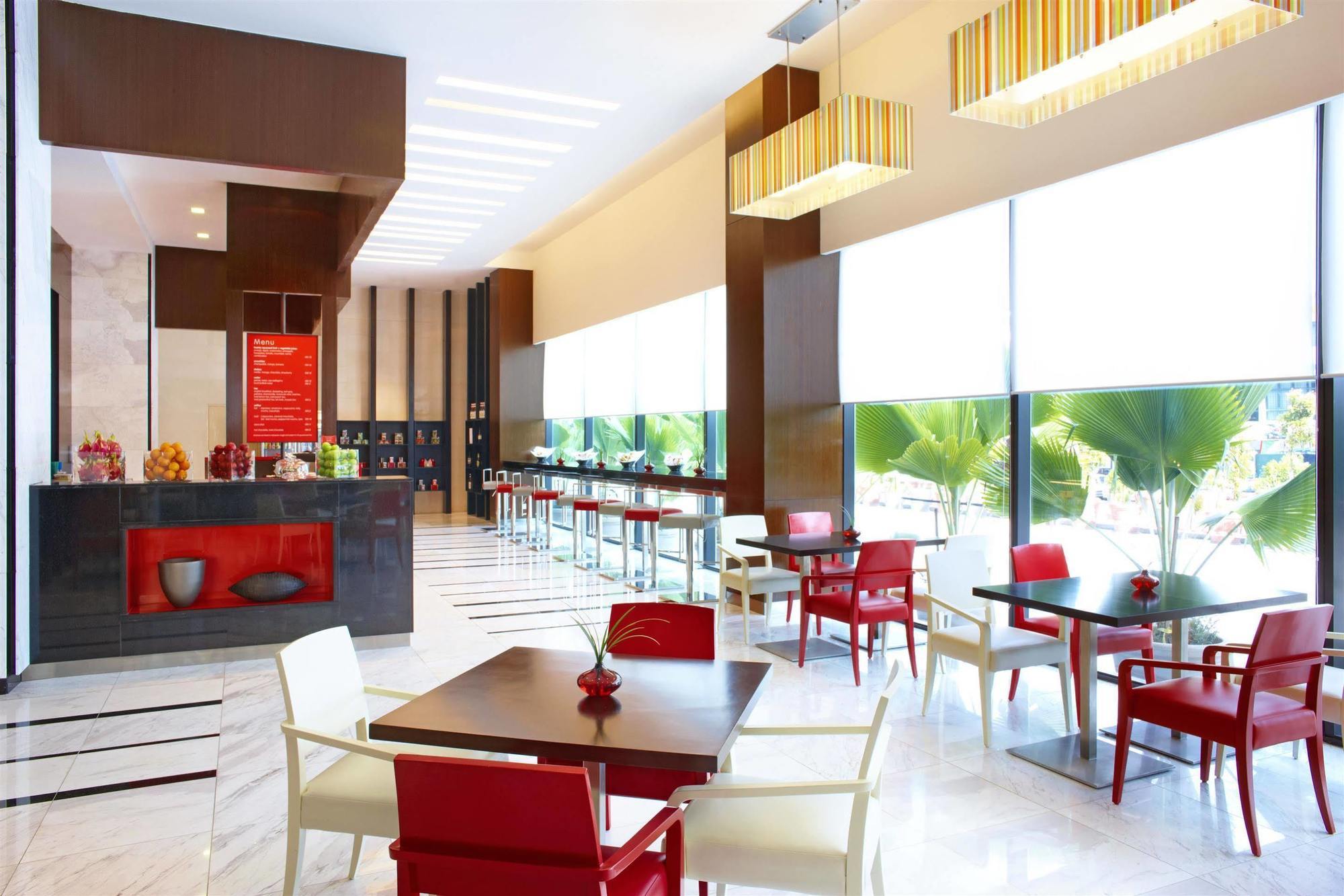 Hotel Four Points By Sheraton Kuching Exterior foto