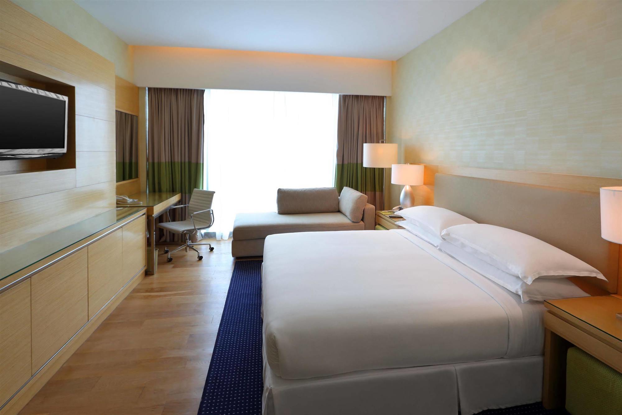 Hotel Four Points By Sheraton Kuching Exterior foto