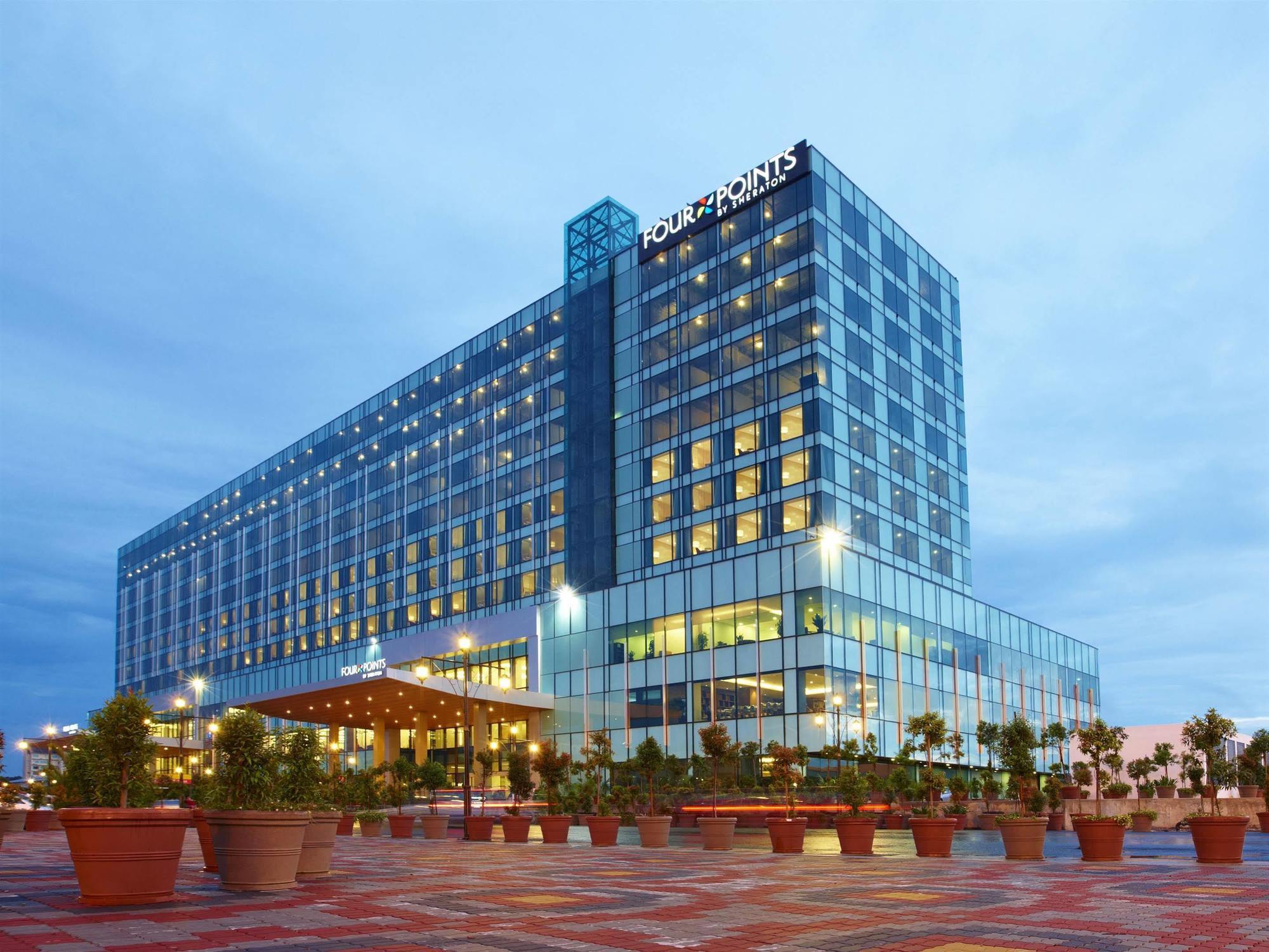 Hotel Four Points By Sheraton Kuching Exterior foto