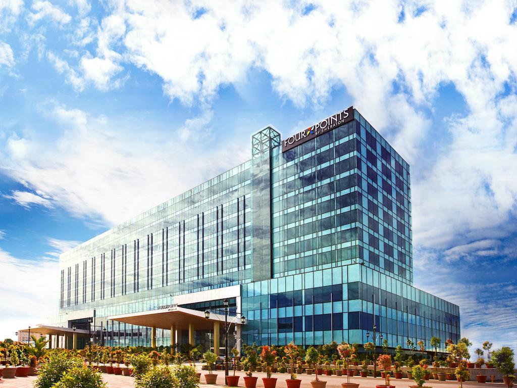 Hotel Four Points By Sheraton Kuching Exterior foto